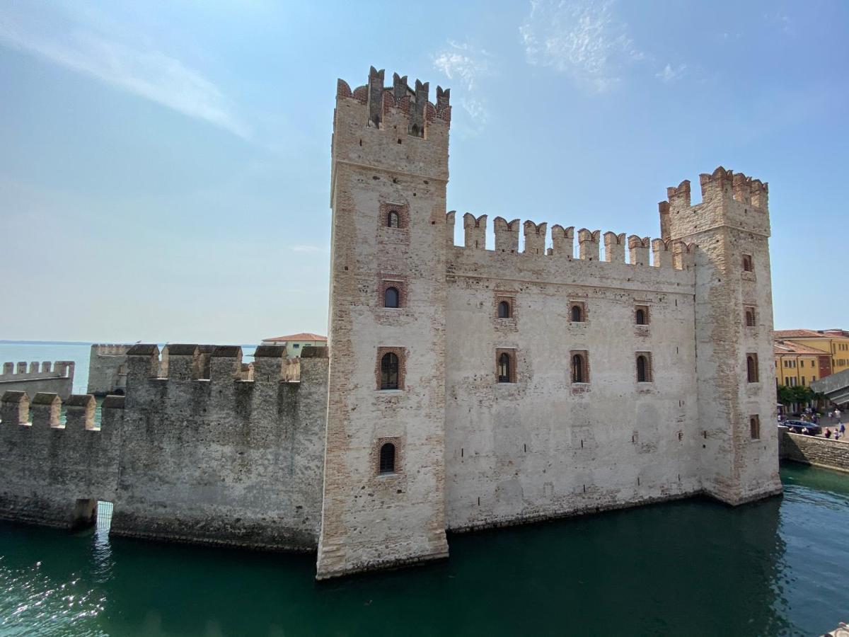 Castello Mavino Lejlighed Sirmione Eksteriør billede