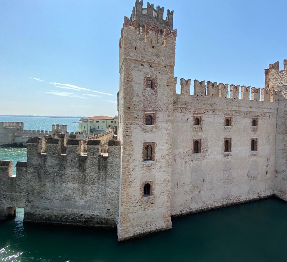 Castello Mavino Lejlighed Sirmione Eksteriør billede