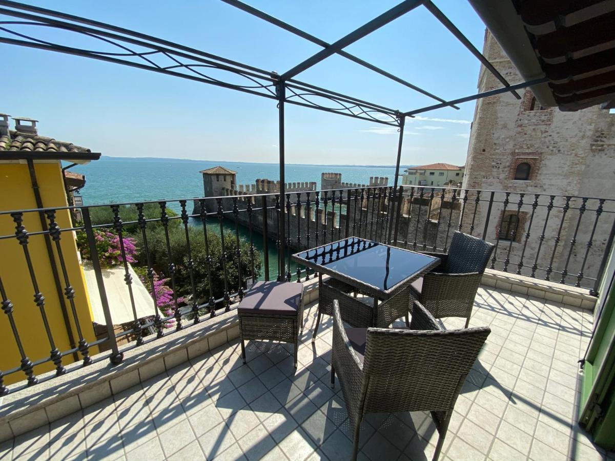 Castello Mavino Lejlighed Sirmione Eksteriør billede